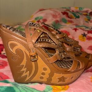 Jessica Simpson brown heel wedges